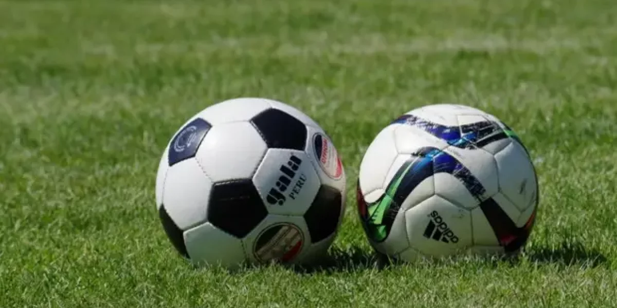 Звезды футбола встретились с командой из Можайска на открытии сезона игр «Выходи во двор»