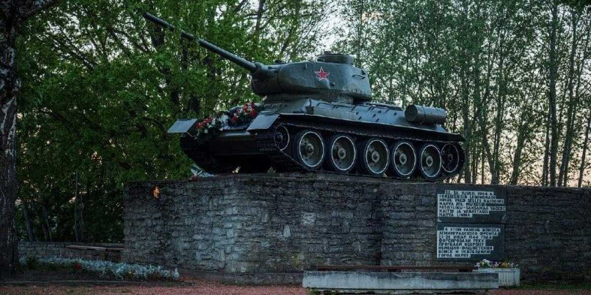 В Эстонии собрались сносить последний Т-34. Власти города Нарвы встали на его защиту