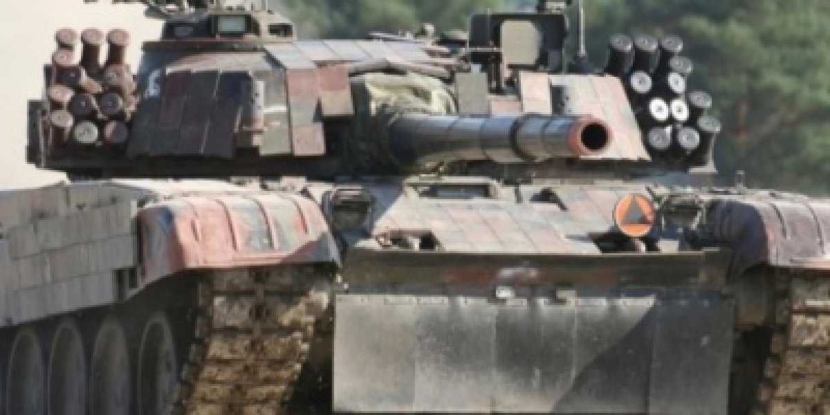 Поляки передали киевскому режиму танки PT-91 Twardy