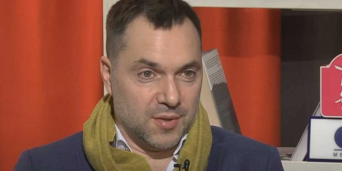 Зеленский VS Залужный: экс-депутат Украины Олейник оценил шансы на смену власти в Киеве