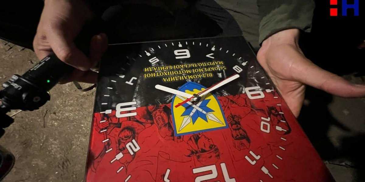 Неожиданные трофеи: военкор показал «подарки» ВСУ, оставленные в Песках
