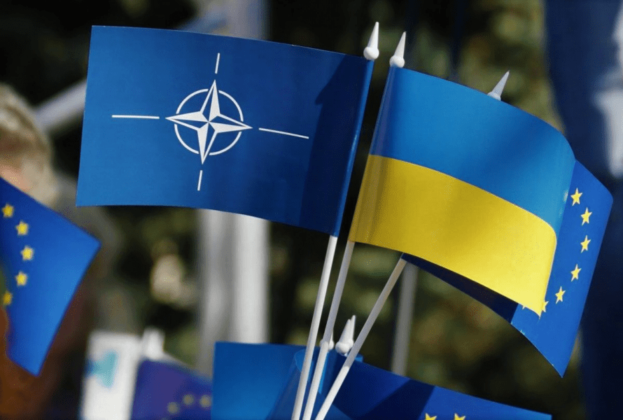 "Шлагбаумы" на пути Украины в Евросоюз и НАТО