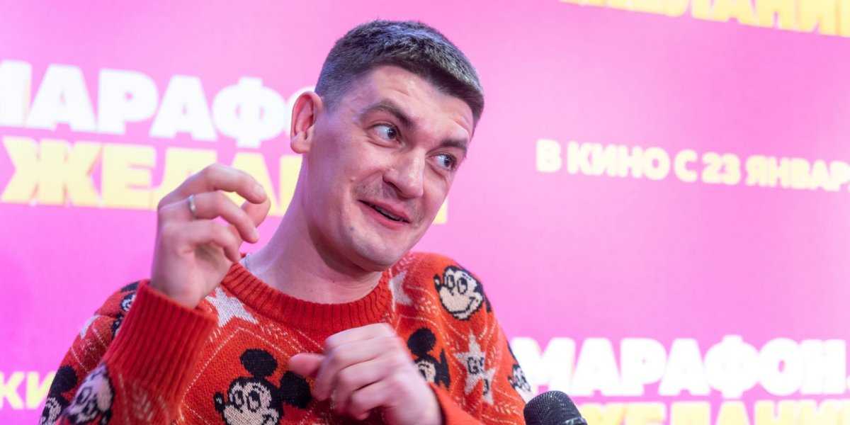 Народную память не сотрешь: россияне «уволили» Гудкова с Первого канала после мелкой пародии на песню «Я русский»