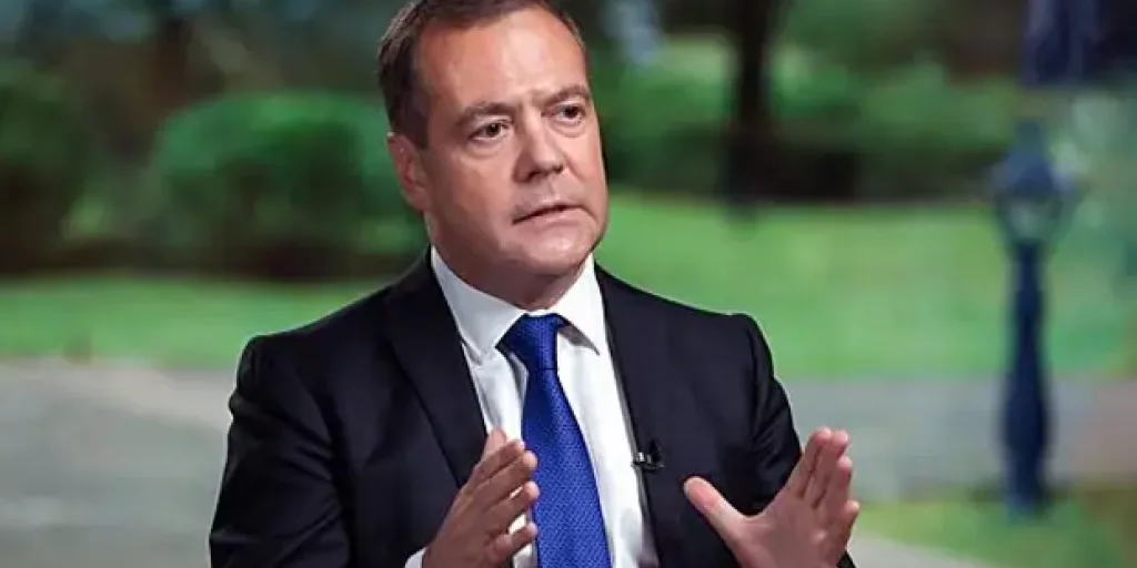 Медведев высказался о территориальном суверенитете фразой «все вернется домой»