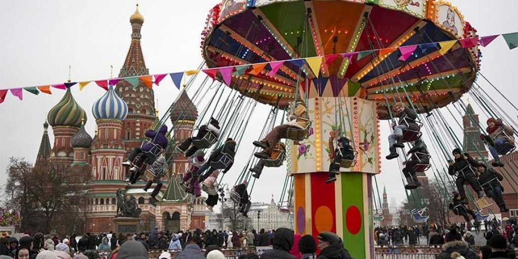 Стало известно, где россияне проведут новогодние каникулы