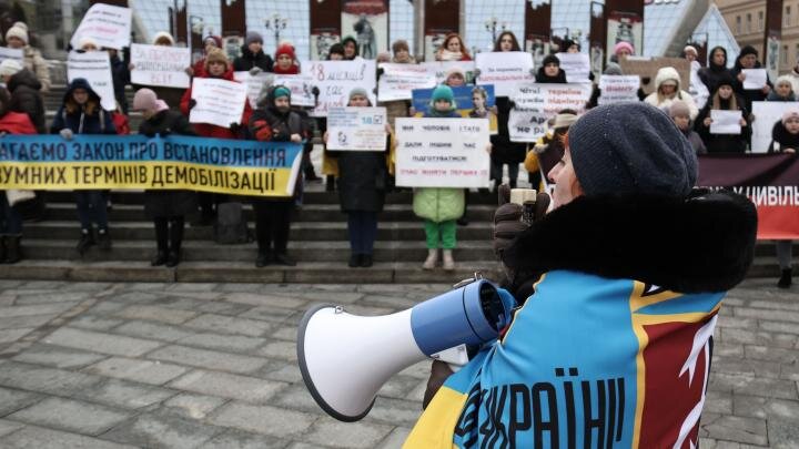 "Революция гидности" в обратную сторону: Западная Украина бунтует, люди передумали умирать за Зеленского и Запад