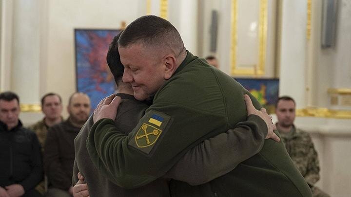 Русские с наскока взяли новое село под Авдеевкой, расстрел элиты спецназа ВСУ, названы сроки нового прорыва России: Закрытые сводки СВО