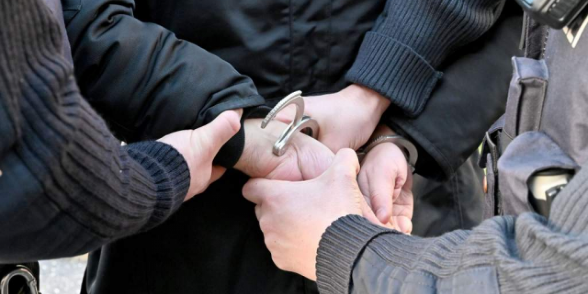 В Ростове-на-Дону задержан мужчина, заставлявший несовершеннолетнюю употреблять наркотики