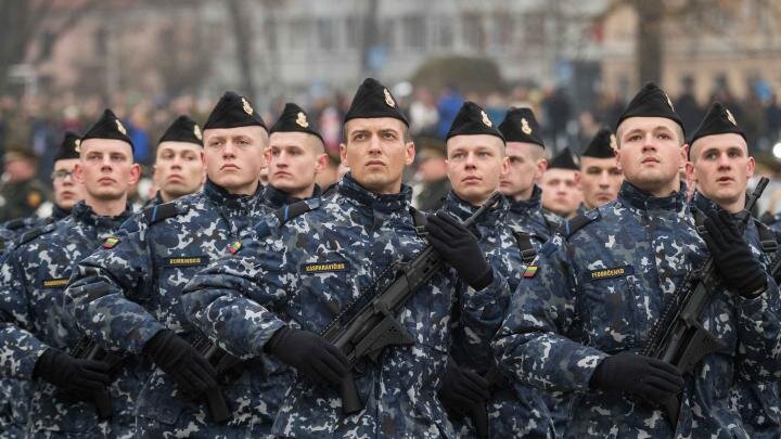 Сон разума рождает чудовищ: Запад становится заложником своих обещаний отправить войска на Украину