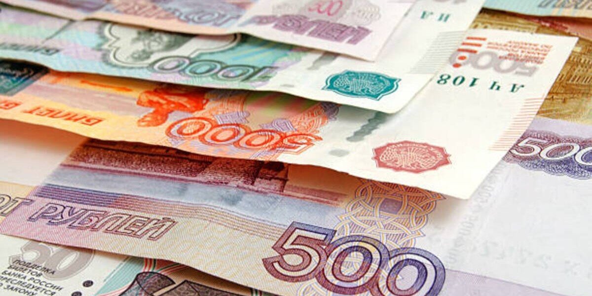 Выплата 10 000 рублей на детей в 2024 году: ждать ли путинскую доплату к пособиям и кому она положена — разбираем
