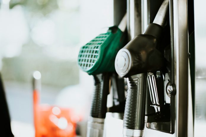 Цены на бензин и дизель ускорили рост: такого не ожидали