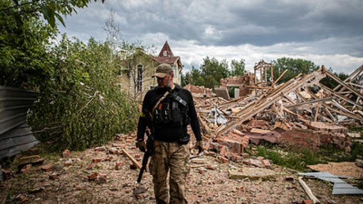 Армия идёт на юг. Украинские силовики и оккупационные власти бегут из-под Харькова