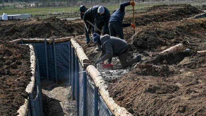 Русские уверенно движутся по Харьковщине: Волчанск вот-вот падёт. Красногоровка тоже на подходе. Обнуление "Абрамса" – Горячая сводка СВО