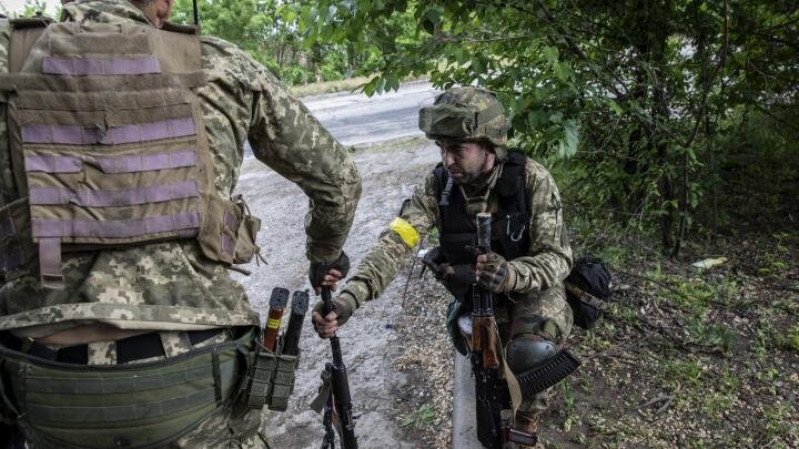 Русские взяли штурмом администрацию Красногоровки: ВСУ в отчаянии мстят мирным жителям