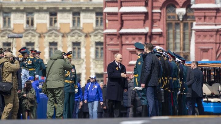 "За Россию! За победу! Ура!" Слова Путина на параде Победы обидели британцев