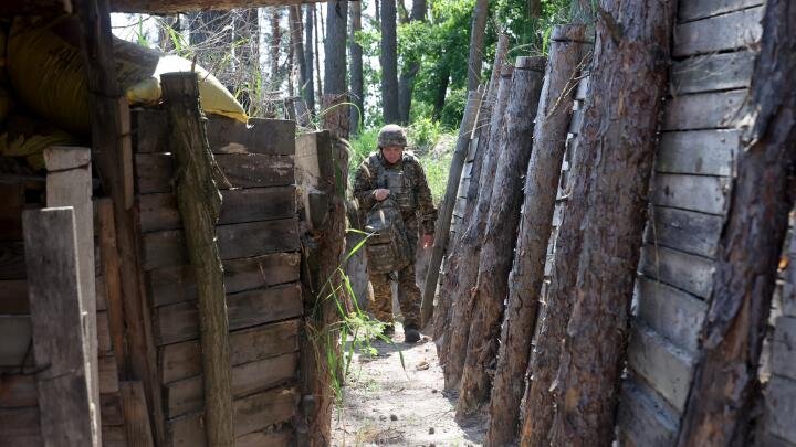 Русское наступление под Харьковом застопорилось: Военкоры раскрыли "страшную тайну" о происходящем на северном фронте