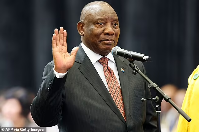 В новое — коалиционное — правительство Южной Африки впервые со времени падения апартеида вошли белые политики