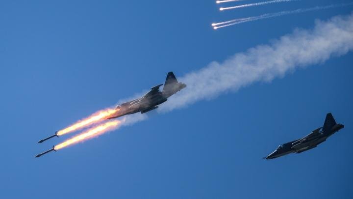 ВСУ выбили из Новоалександровки, F-16 будут атаковать Россию с аэродромов Украины, ФРГ не планирует вступать в конфликт — Горячая сводка СВО