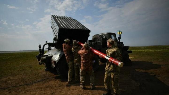 Инвесторы подгоняют Киев на бойню. Украинцам придется восстать, чтобы спастись