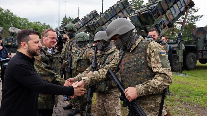 Россия освободила Шумы и Сокол: Изгнание ВСУ из Красногоровки. Новое наступление на юге. Методы борьбы с дронами – Горячая сводка СВО