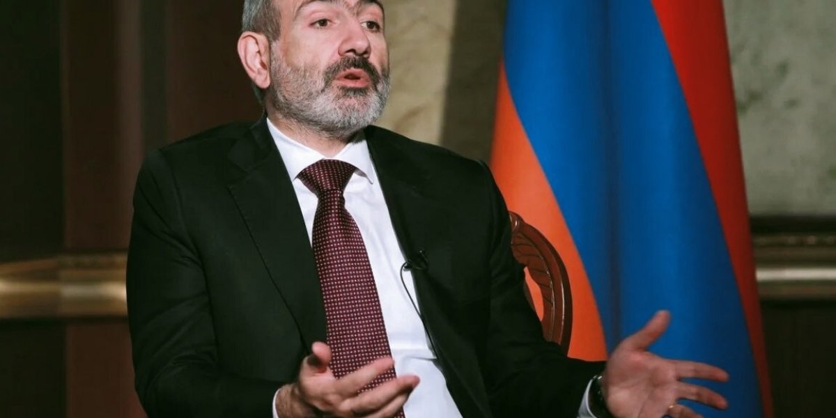 Армения сама  отказалась от Карабаха, а теперь обвиняет в этом РФ, так как решила на  европейские грабли наступить