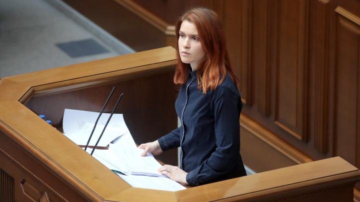 "Выдавливание" Залужного привело ВСУ к потере Авдеевки. Теперь Безуглая взялась за Сырского