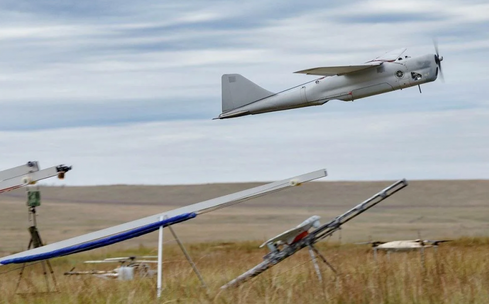 "Семь"Хаймарсов" за неделю". В британской разведке Ми-6 уверены, что Россия применяет искусственный интеллект в своих разведывательных БПЛА.