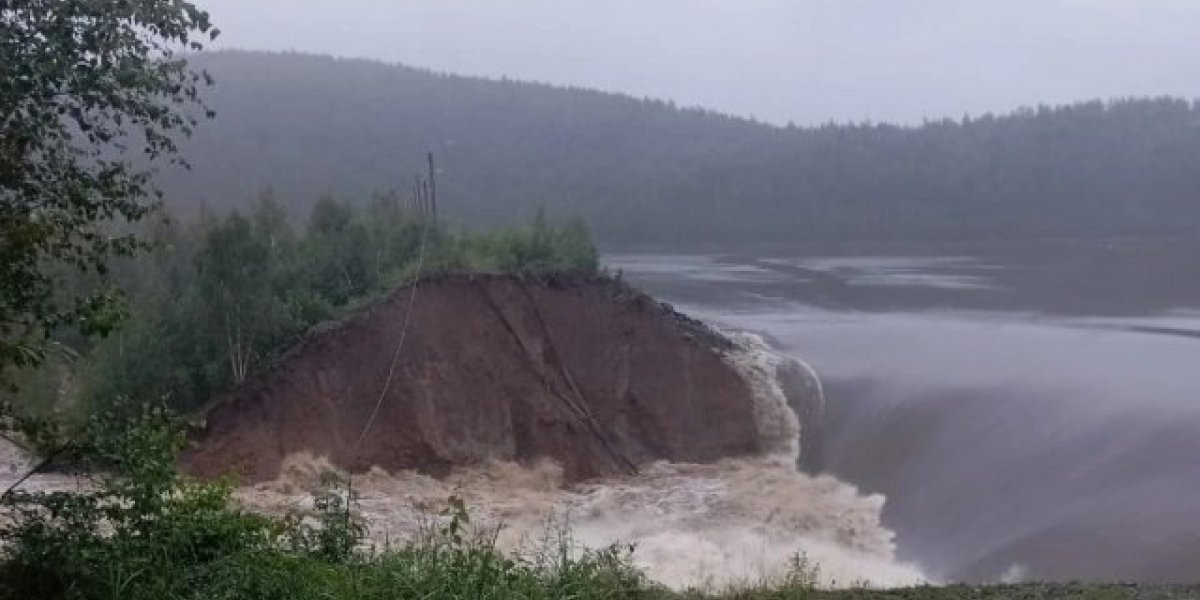 Причиной прорыва плотины в Челябинской области стали сильные ливни