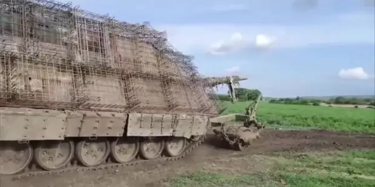 Киев ослеп. В Орехово сложили суперстанцию вещания. В Херсоне показали "лодку-мангал"