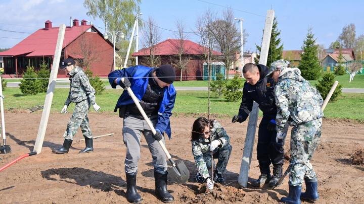 Лукашенко призвал людей ехать за тишиной: Супердеревни, агроусадьбы и хутора для белорусских хиппи