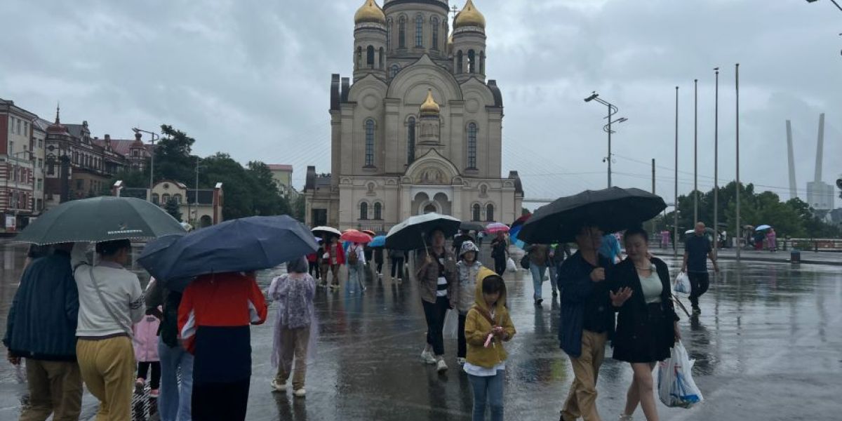 ДТП, драка и потоп: что принес тайфун во Владивостоке?