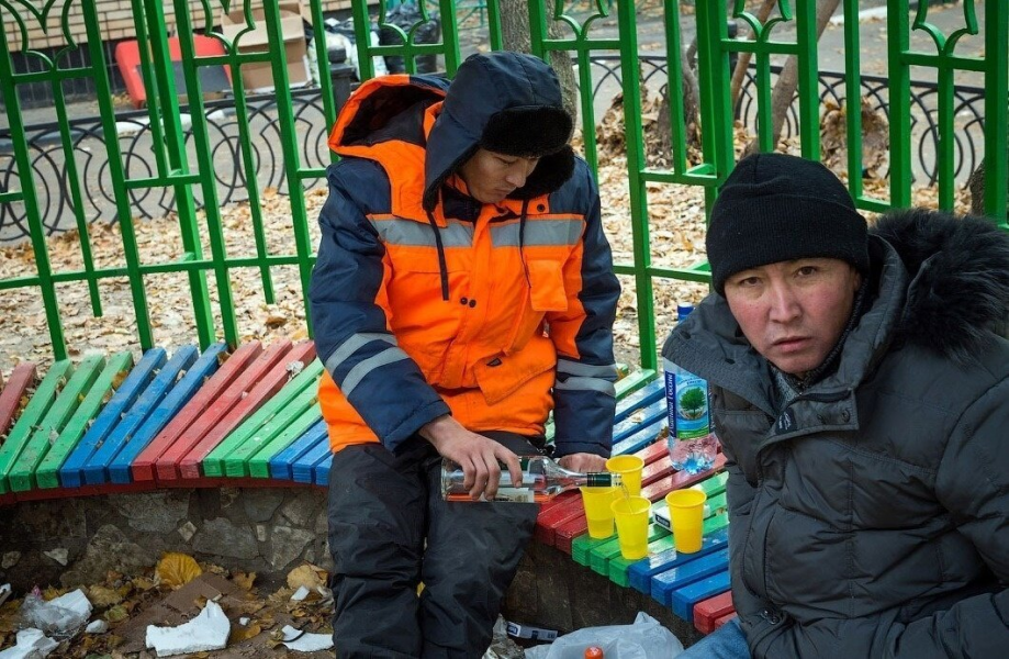 На Урале бородач набросился с палкой на пенсионера. Такого ответа от дедушки никто не ожидал.