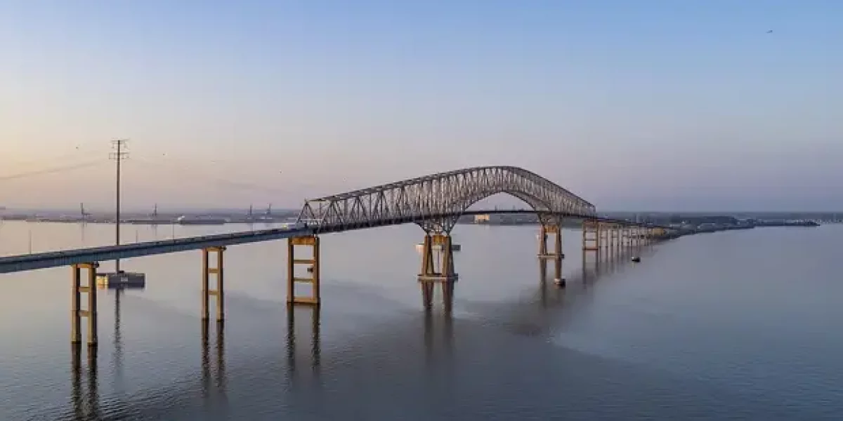 Помните полгода назад судно снесло мост в Балтиморе? Смотрите, что "сверхдержава" наремонтировала