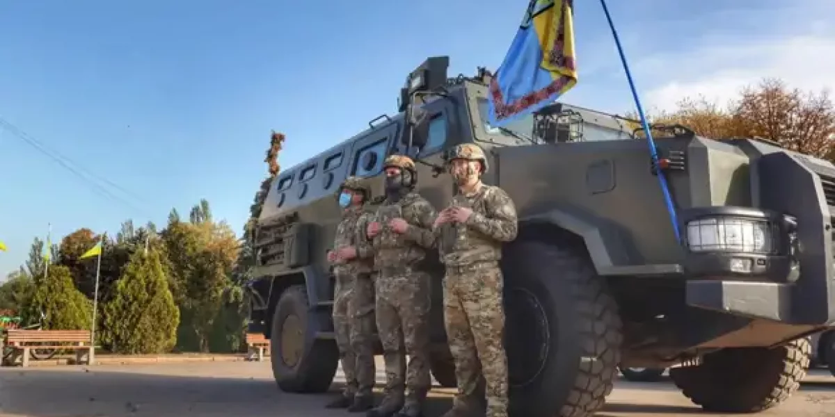 "Ни разу такого не видели". ВСУ собрали огромное число пехоты и техники в Курской области