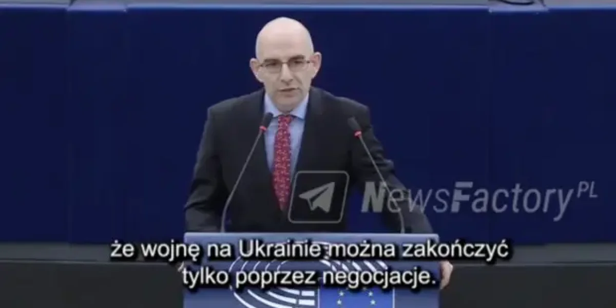 Никто не мог. А болгарский евродепутат еще как проехался по фон дер Ляйен. Япония уже переобувается