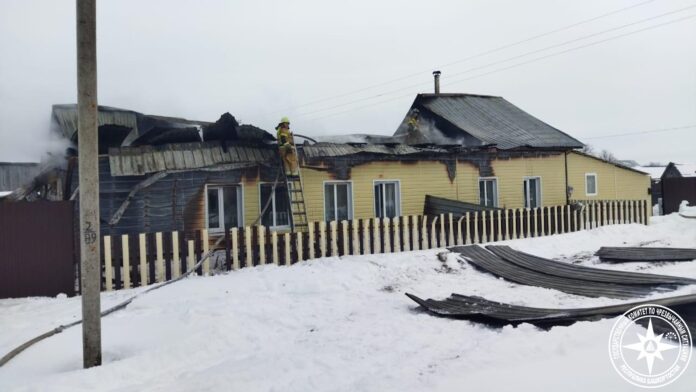 Тело пенсионера нашли в сгоревшем доме в Башкирии