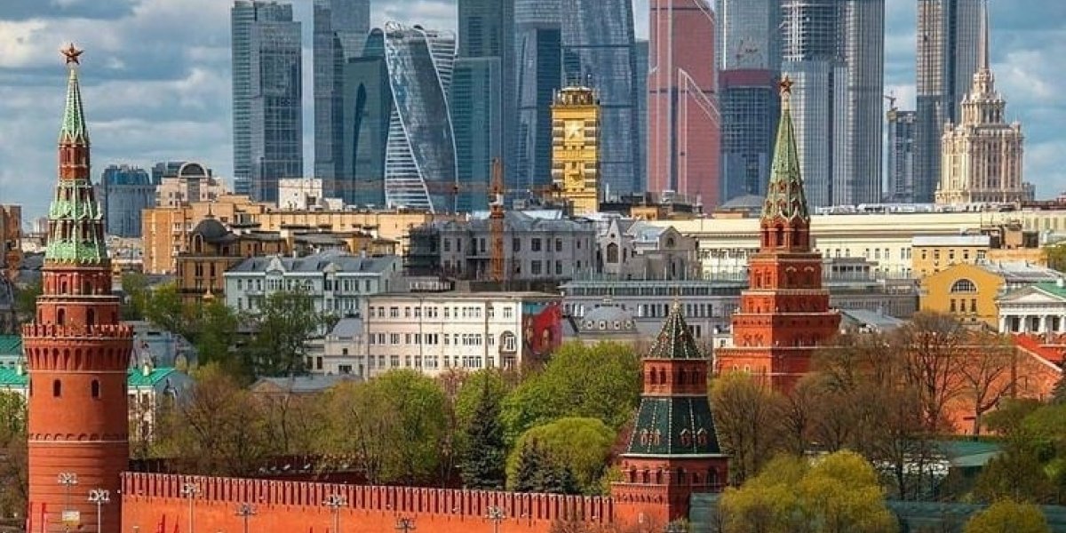 Через 36 лет она вернулась в Москву из США: вы не понимаете, насколько здесь всё здорово и нигде нет такого сервиса как у вас