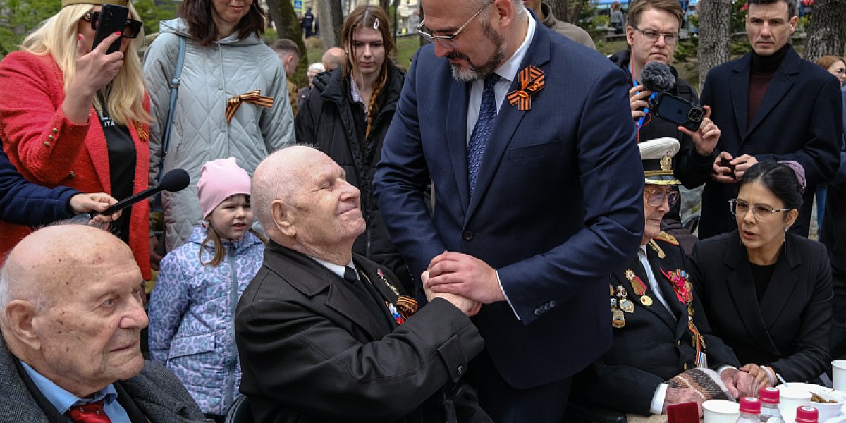 Владивосток отмечает День Победы