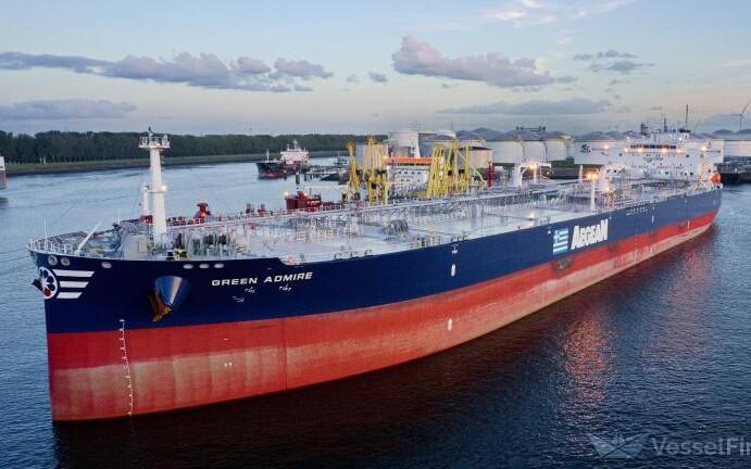 Ну вот, могут же, когда захотят: Россия задержала эстонский нефтяной танкер