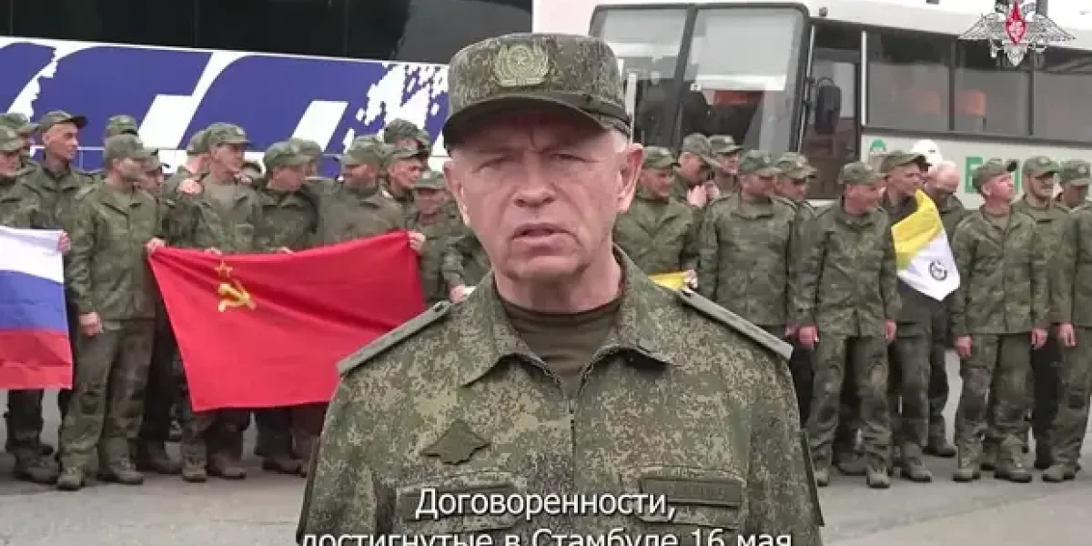 "Не надо помпы с возвращением пленных!" А еще 200 человек захотело остаться на Украине?