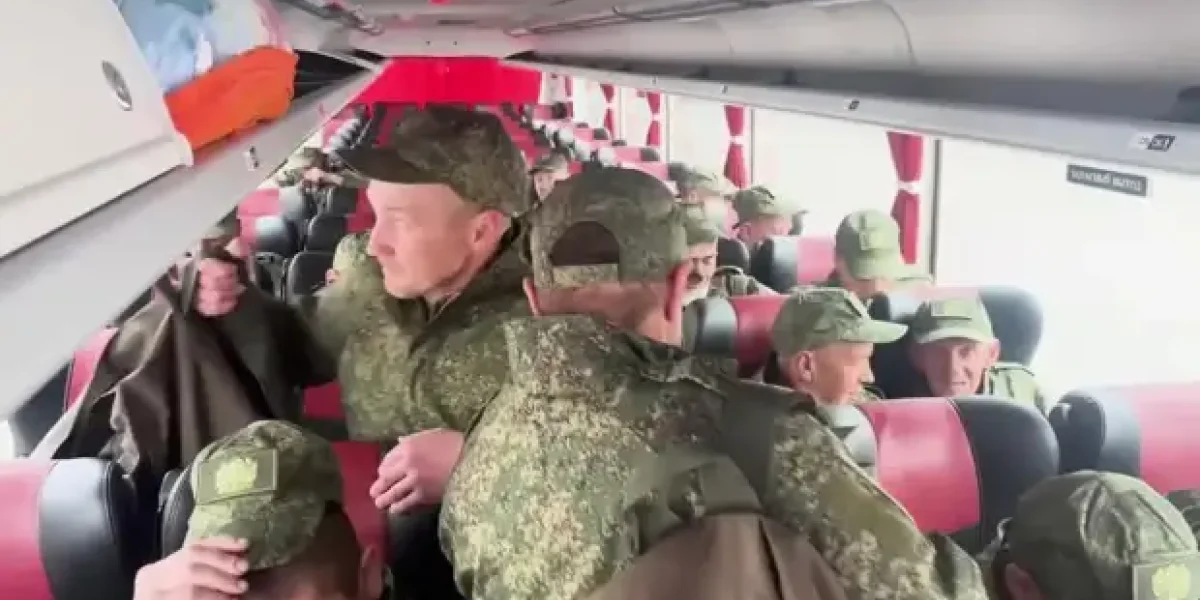 "Не надо помпы с возвращением пленных!" А еще 200 человек захотело остаться на Украине?