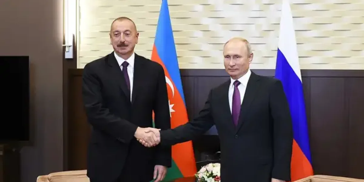 Побоялся посмотреть Путину в глаза? И как теперь наказать Алиева, откосившего от Парада Победы