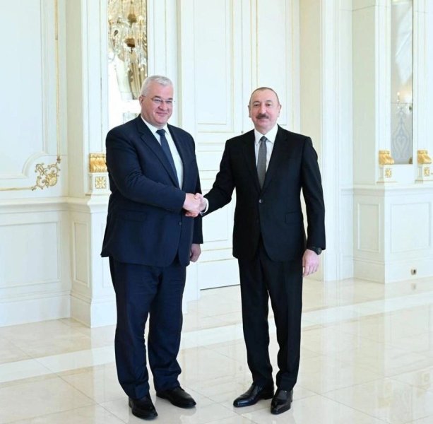 Алиев потребовал прекратить «российскую агрессию» против Украины