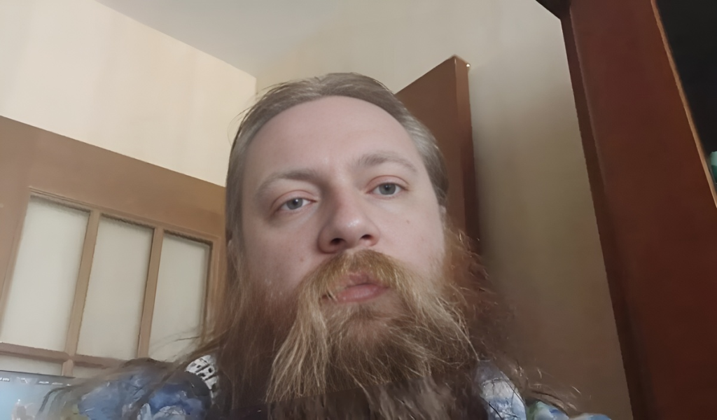 "Гречку, макароны и поношенные вещи оставьте себе!": Тепляков недоволен, что его гениальной многодетной семье дарят дешевые подарки.