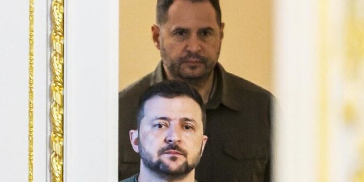 «Зеленский угрожал, Ермак опубликовал горящую Красную площадь»: Коц ответил украинцам на колкости о замедлении интернета