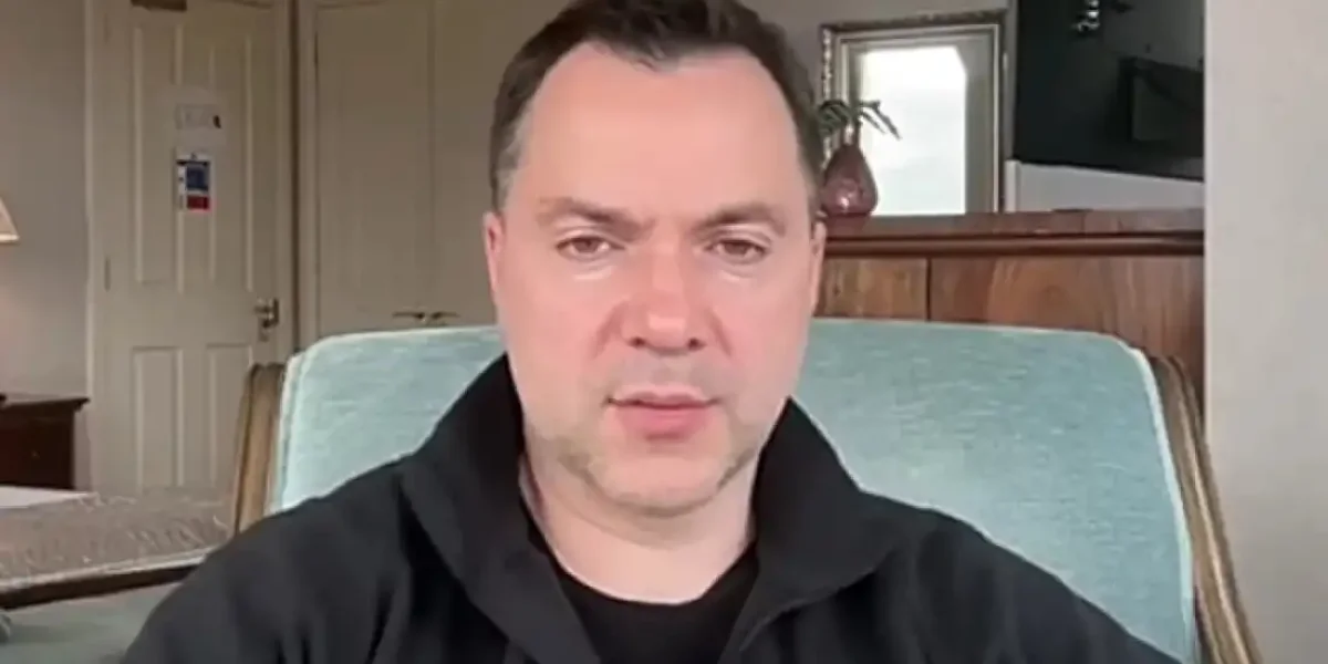 «Страшная мощь». Арестович раскрыл главную опасность «Орешника» для Украины
