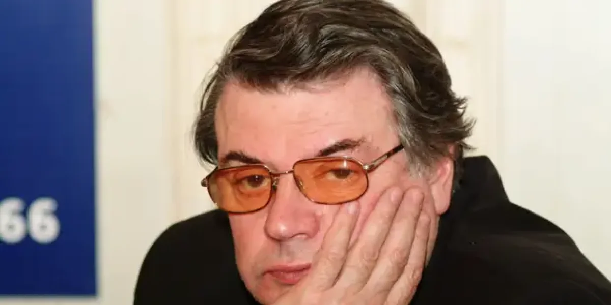 А вы знали что Федор Лукьянов, ведущий "Международного обозрения" - сын Ширвиндта? Кто все рассказал