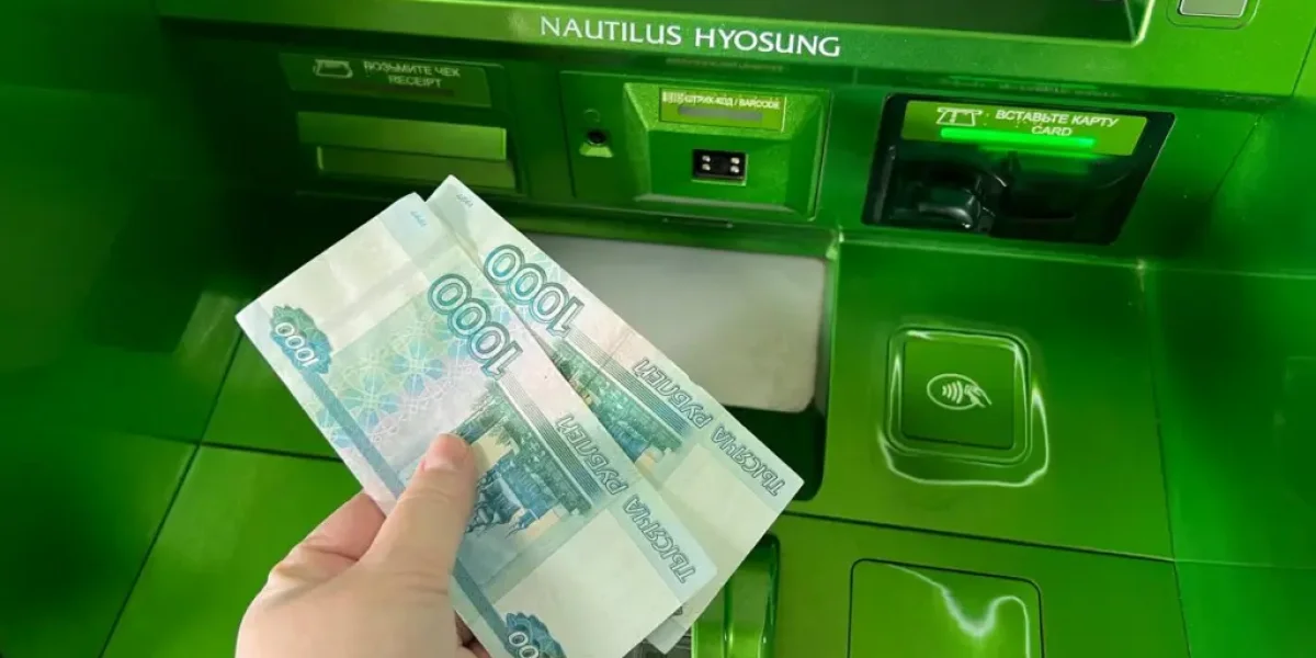 Теперь никаких переводов с карты на карту: банки предупредили об обязательном новом правиле для россиян