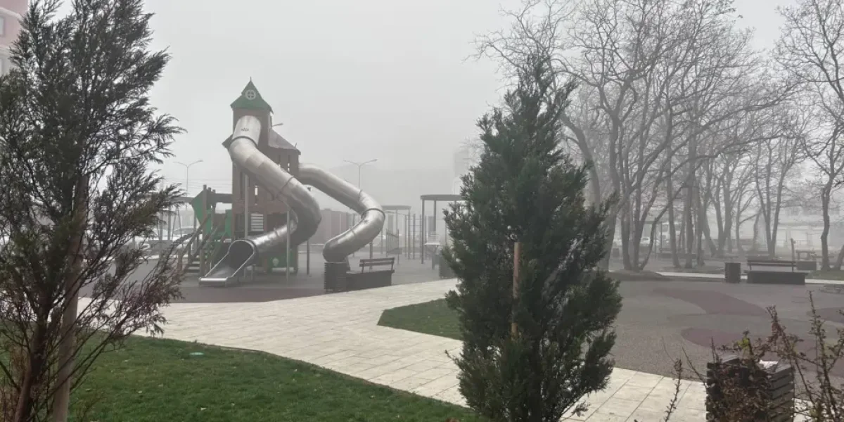 Черноморские курорты под ударом циклона: прогноз на сильные дожди и штормовую погоду