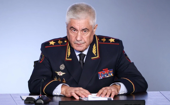 Глава МВД Колокольцев призвал к высылке бесполезных мигрантов из России